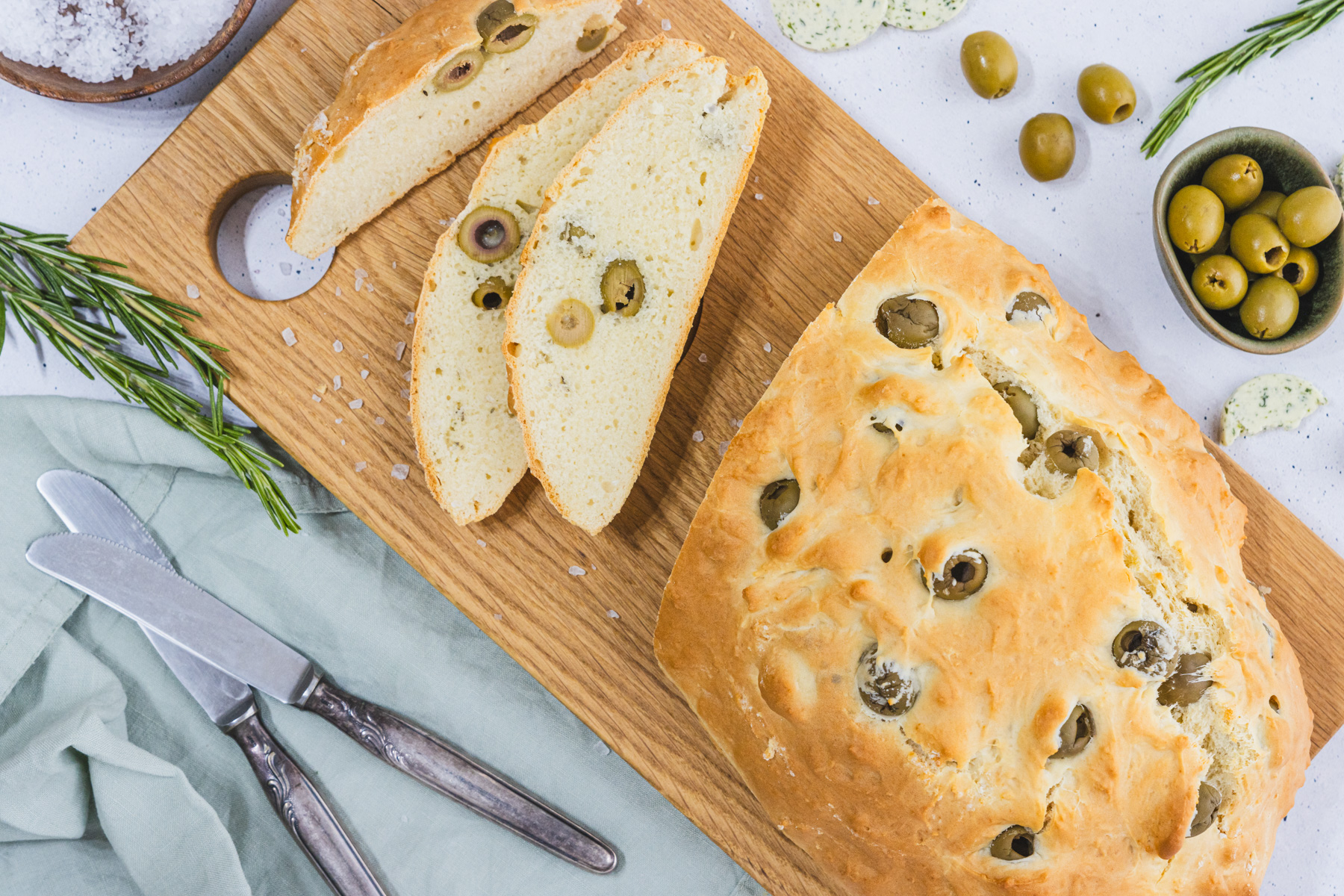 italienisches Olivenbrot ohne Hefe