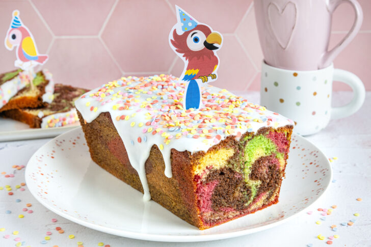 Papageienkuchen aus der Kastenform
