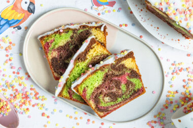 Papageienkuchen aus der Kastenform