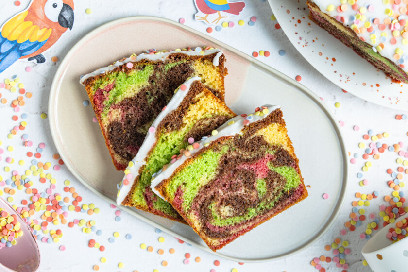Papageienkuchen aus der Kastenform