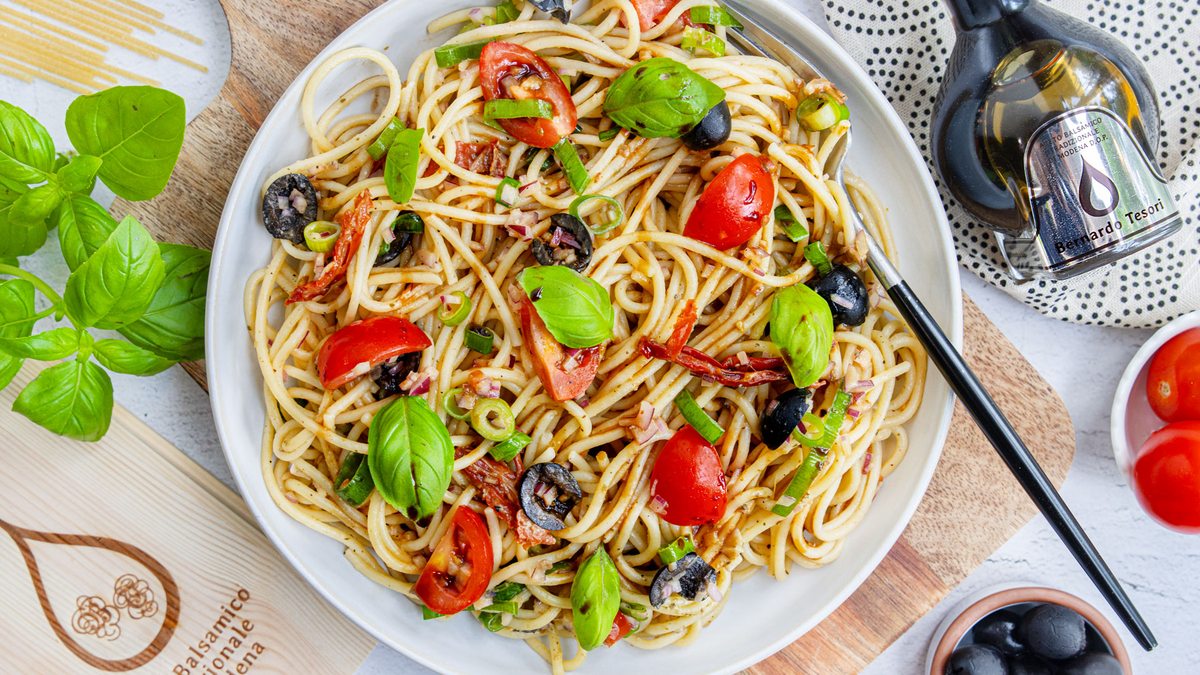 Pastasalat mit Balsamico