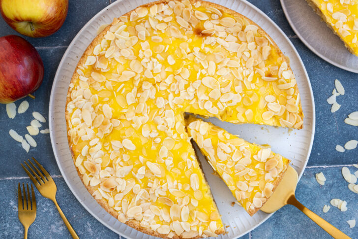 Schneller Apfelkuchen mit Pudding