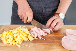 Wurst schneiden