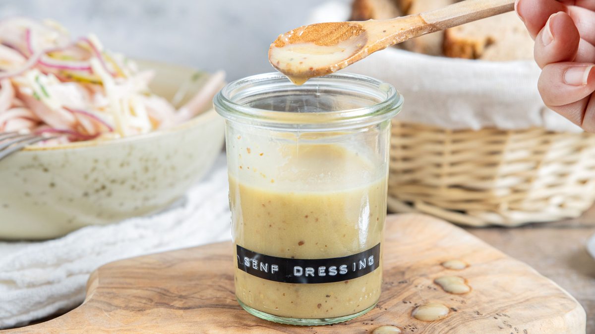 Senf-Dressing für Wurstsalat | Rezept - eat.de