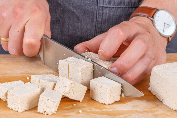 Tofu würfeln