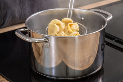 Tortellini kochen