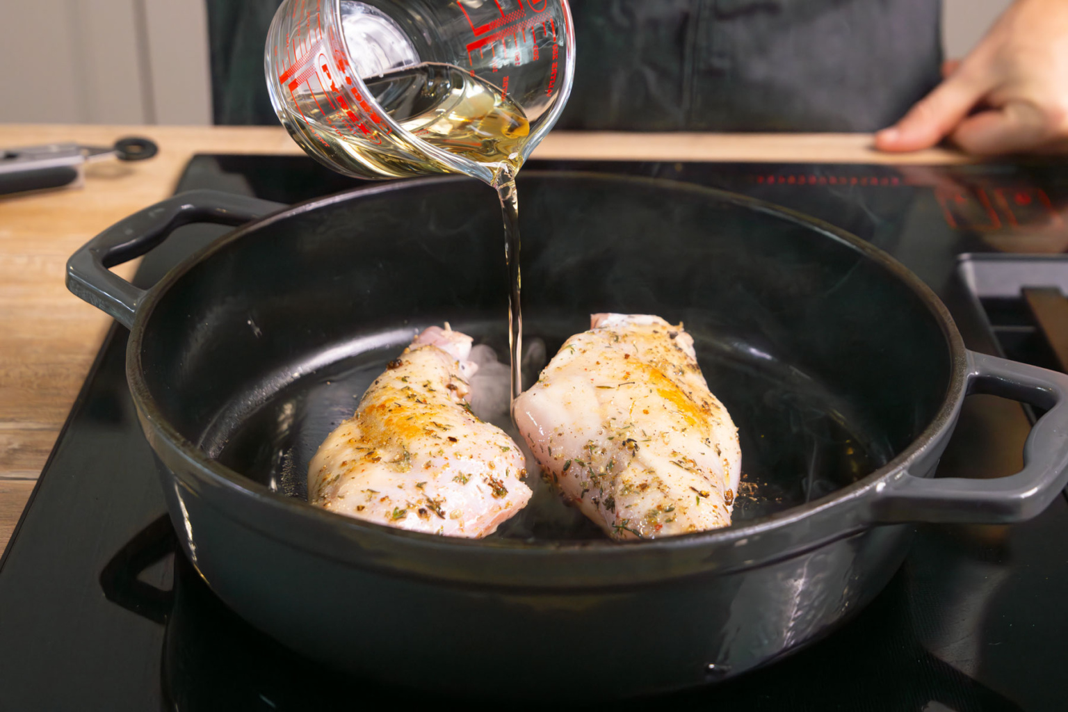 Geschmorte Kaninchenkeulen: saftig &amp; zart | Rezept