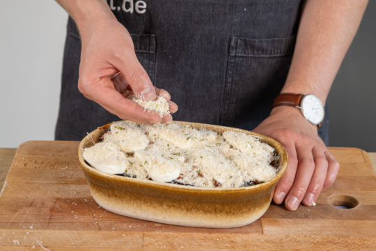 Auberginenauflauf mit Hackfleisch überbacken