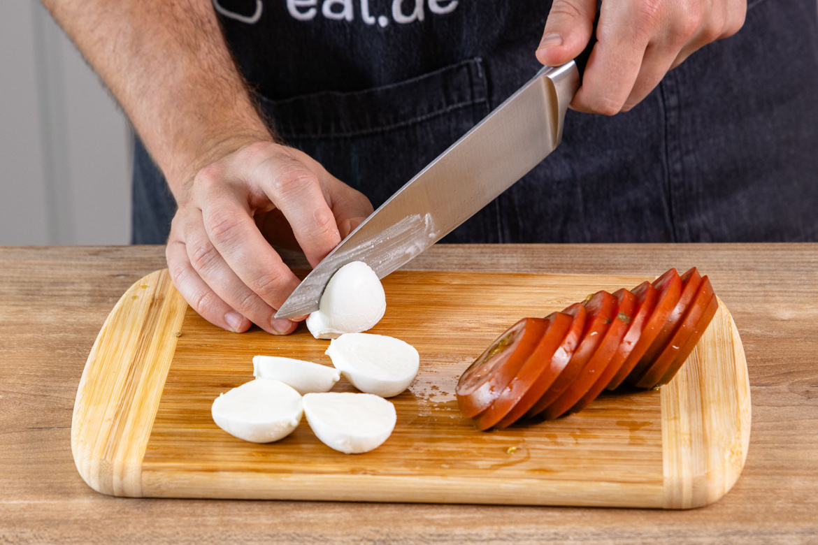 Caprese-Salat mit Tomate-Mozzarella