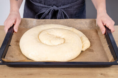 Ensaimada am nächsten Tag vor dem Backen