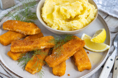 Fischstäbchen mit Kartoffelbrei