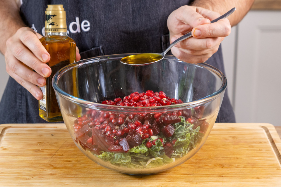 Grünkohlsalat mit Granatapfel | Rezept