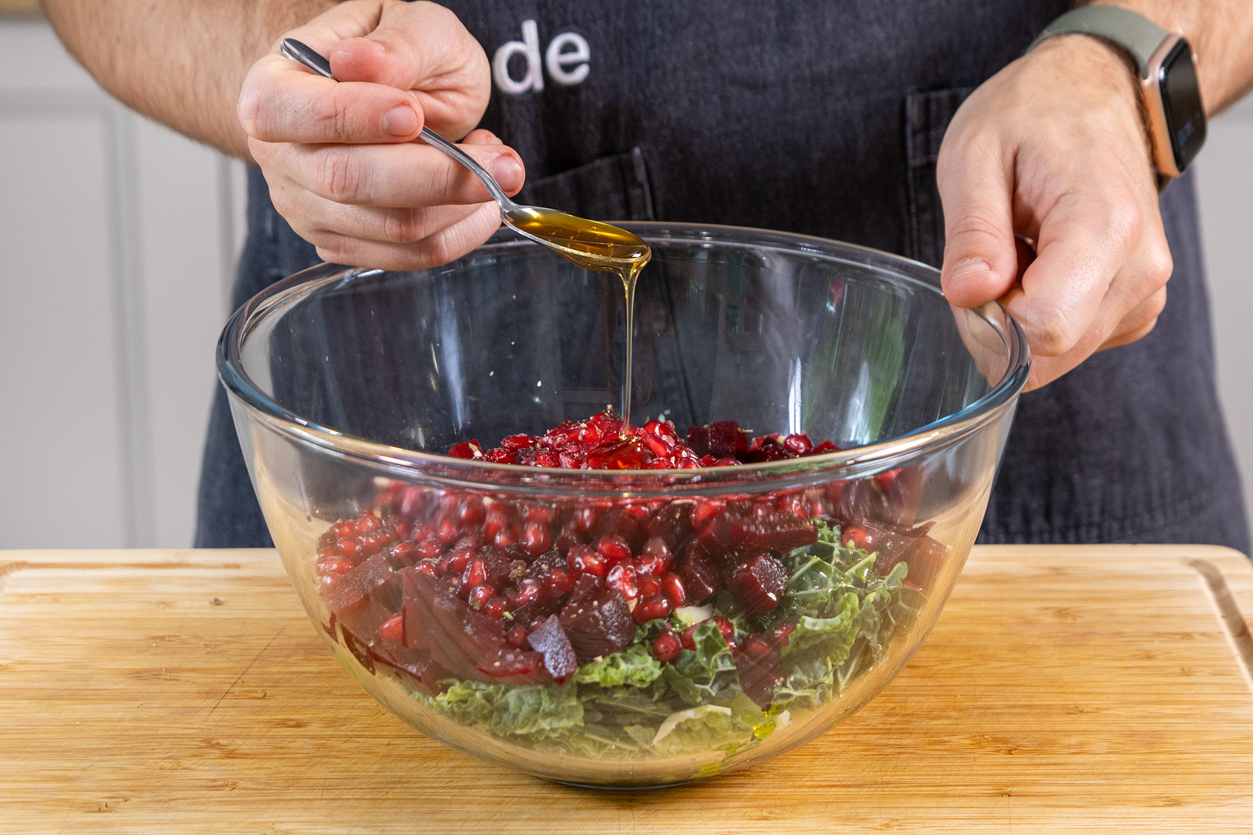 Grünkohlsalat mit Granatapfel | Rezept