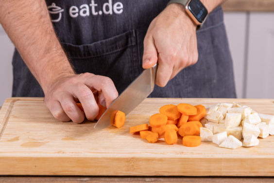  Klassisches Gulasch nach Omas Rezept Illustration 