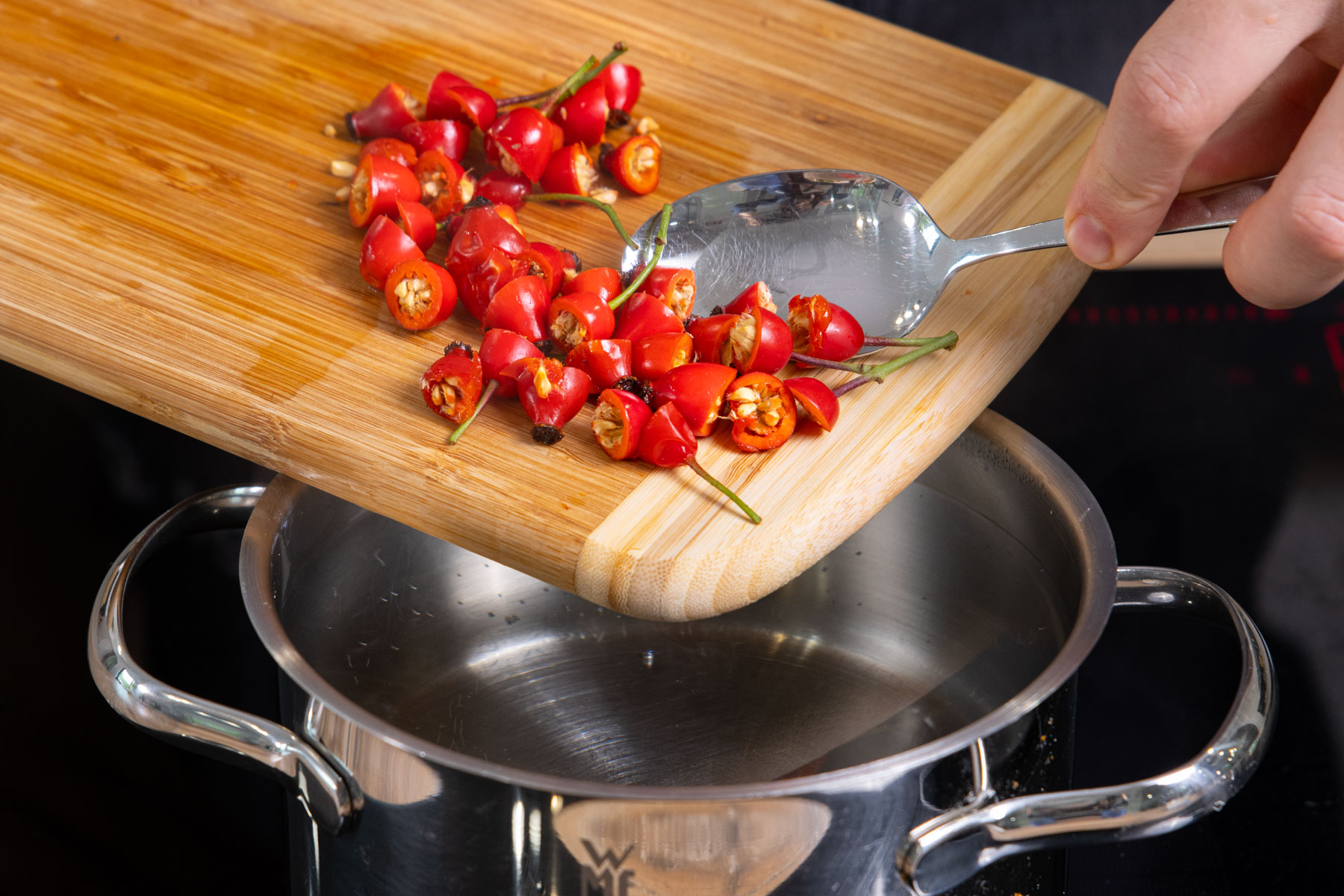 Hagebutten-Tee | Rezept