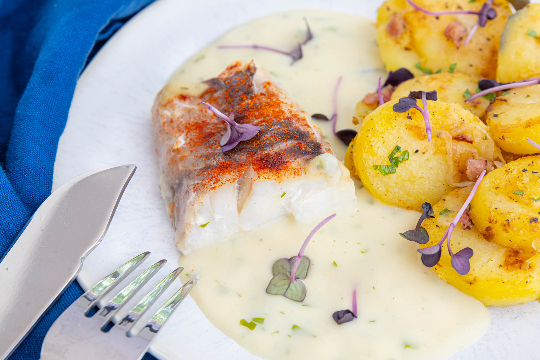 Einfacher Gurkensalat mit Schmand | Rezept