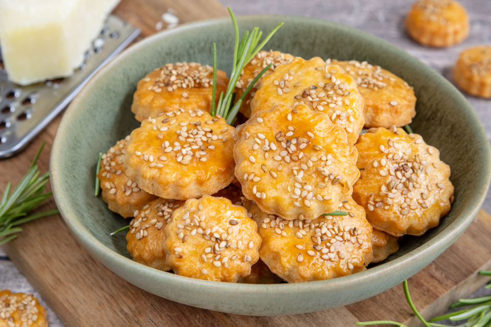 Käseplätzchen | Rezept - eat.de Käseplätzchen | Rezept - eat.de