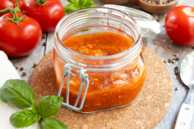 Klassisches Tomatensugo