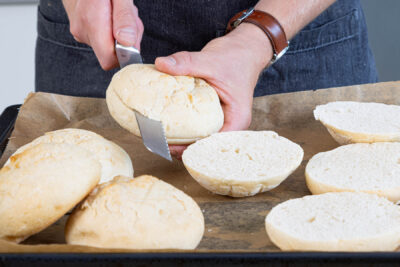 Brötchen halbieren