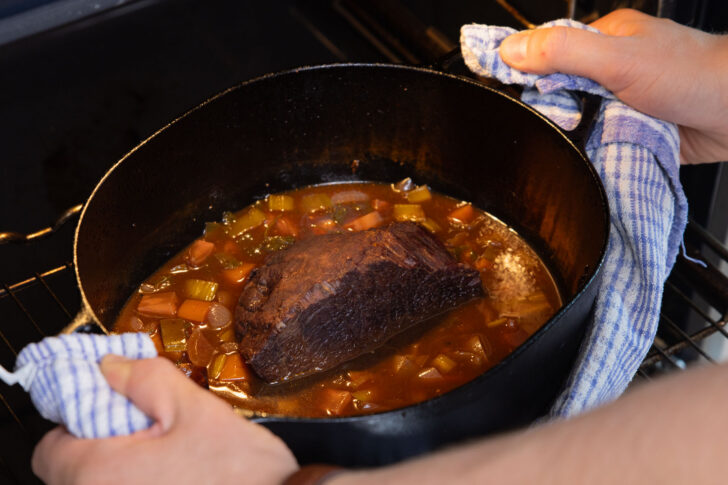 Der Braten im Ofen.