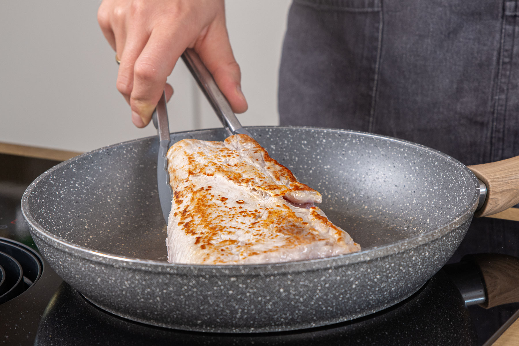 Schweinelachsbraten braten