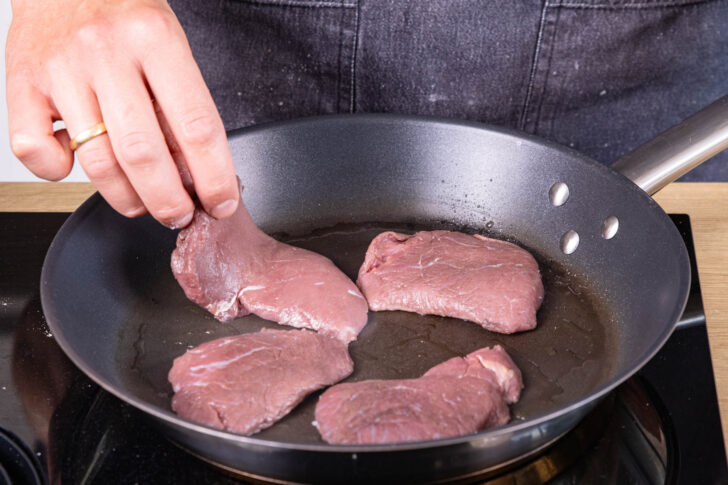 Straußensteak anbraten