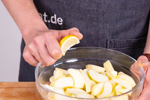 Zitrone dazugeben