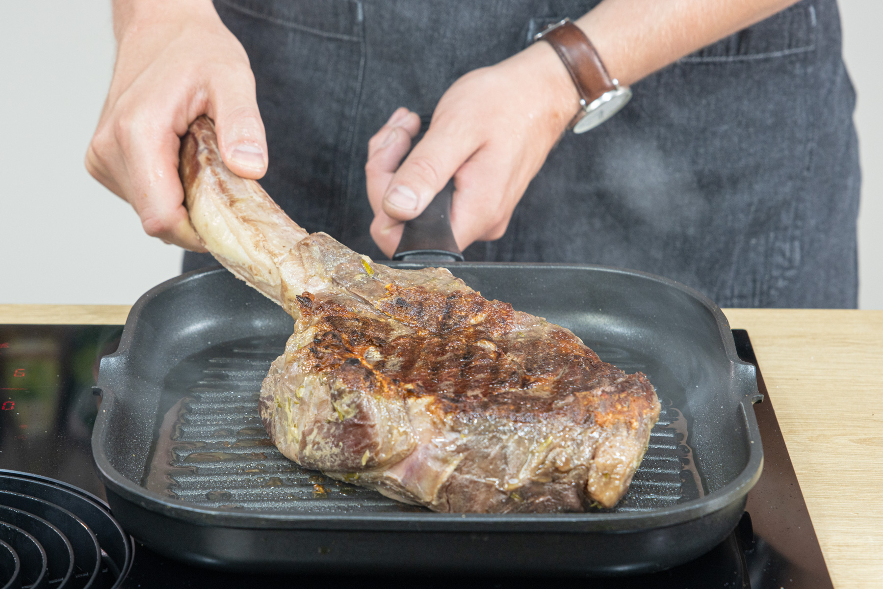 Tomahawk Steak sous vide garen Rezept eat.de