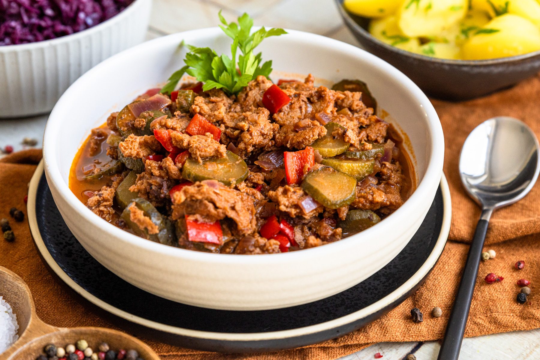 Schnelles veganes Gulasch | Rezept- eat.de