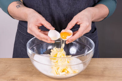 Eier dazugeben