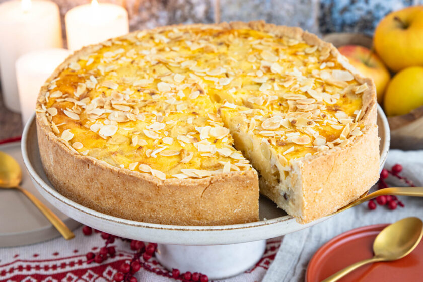 Bratapfelkuchen mit Pudding