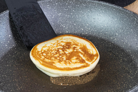 Frozen Dough Pancakes ausbacken