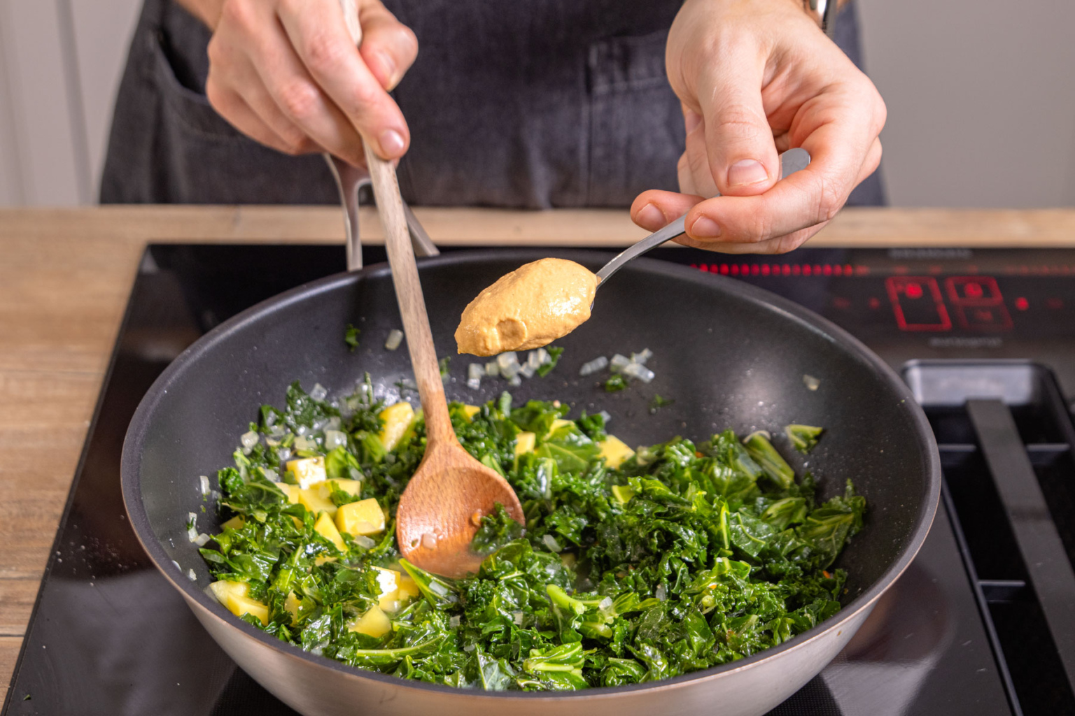 Grünkohl mit Mettwurst