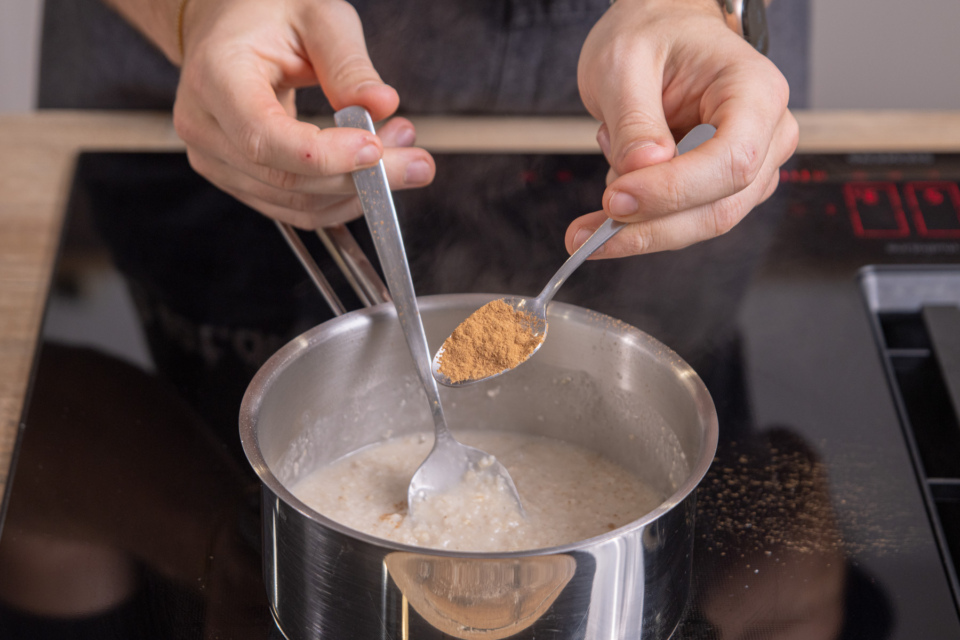 Haferbrei mit Wasser: einfaches Porridge-Grundrezept