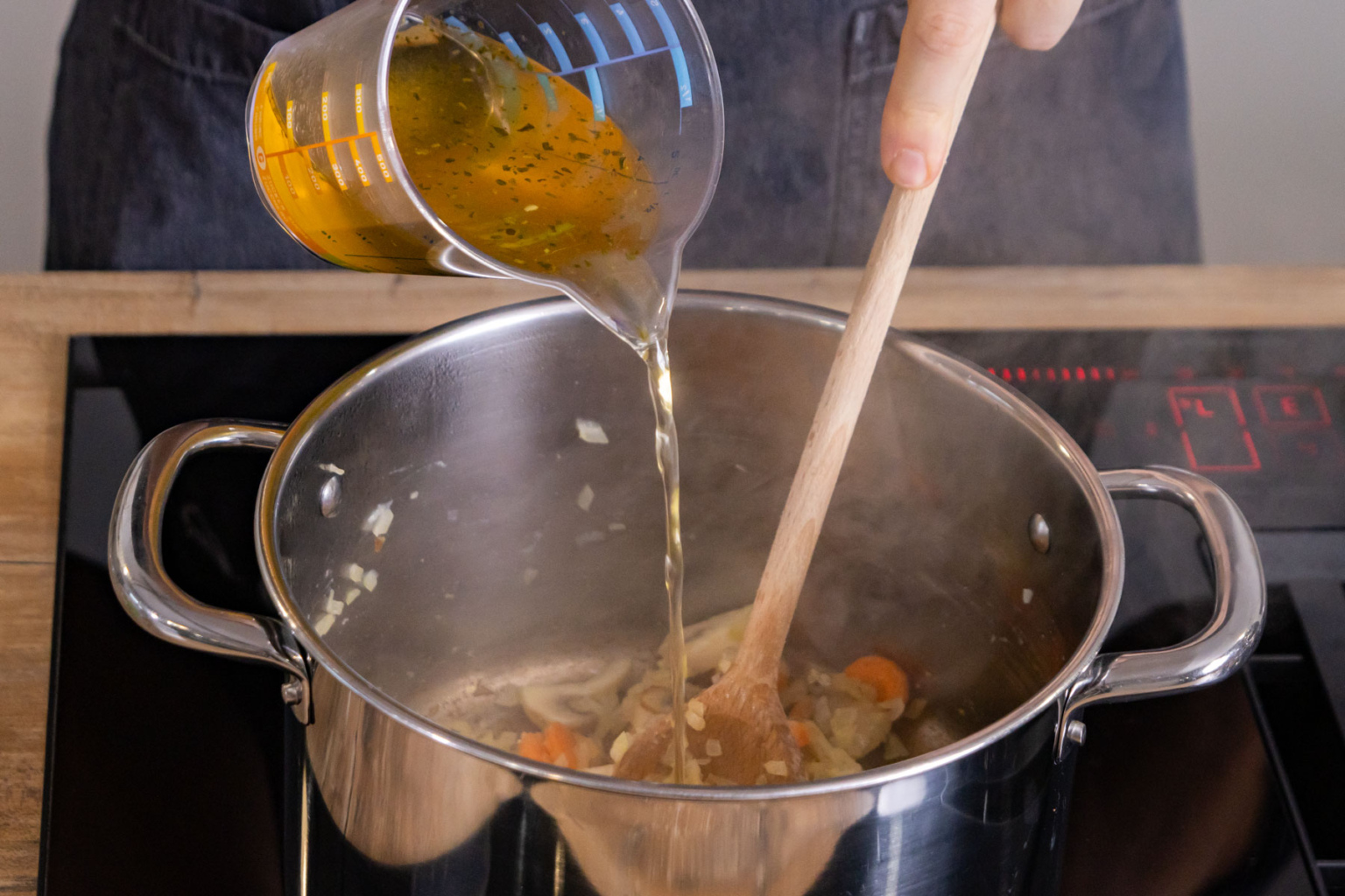 Hühnerfrikassee wie von Mama: schnell und einfach | Rezept