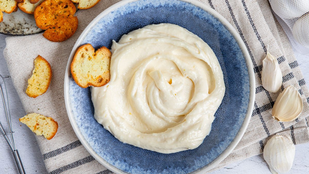 Knoblauch-Mayonnaise | Rezept - eat.de