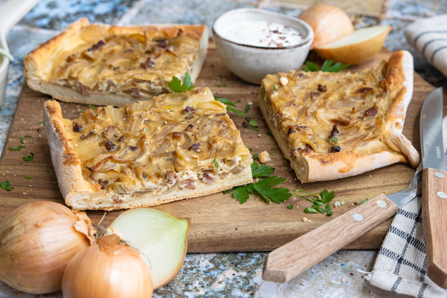 Landfrauen Zwiebelkuchen | Rezept - eat.de