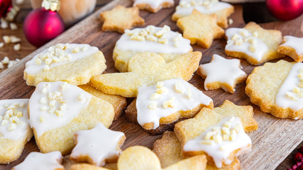 Omas Butterplätzchen | Rezept - eat.de