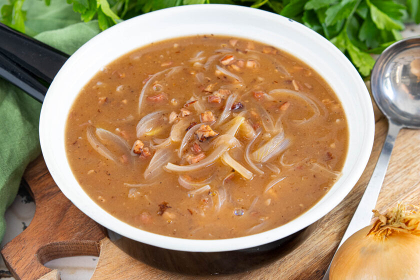 Omas Zwiebelsauce