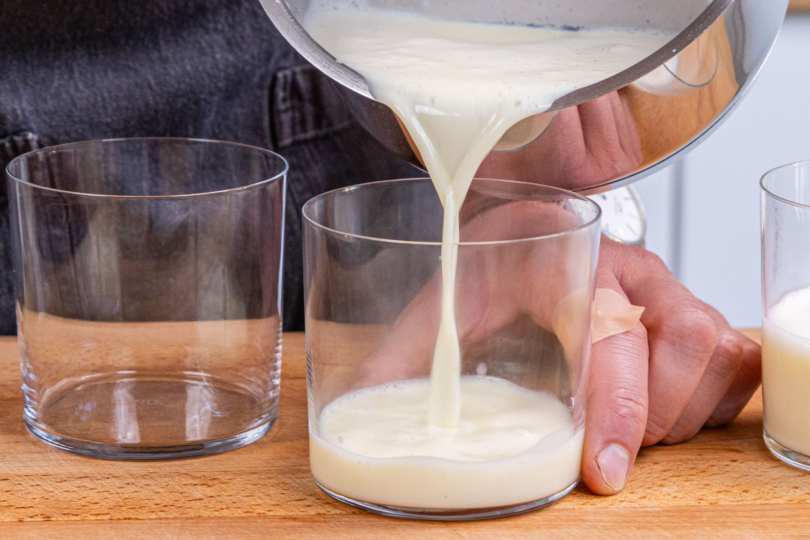 Panna cotta abfüllen