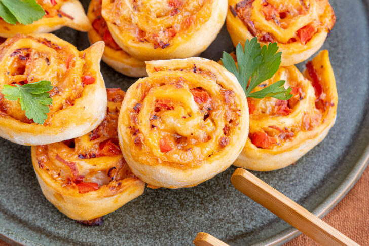 Pizzaschnecken mit Hefeteig