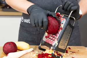 Rote-Bete raspeln