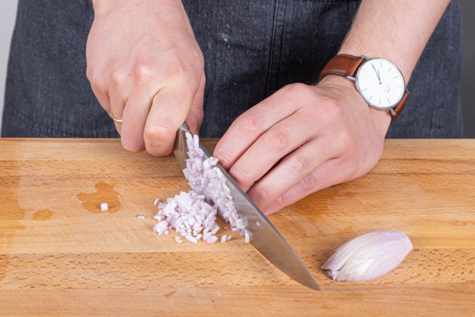 Rehmedaillons mit Rotweinsauce | Rezept