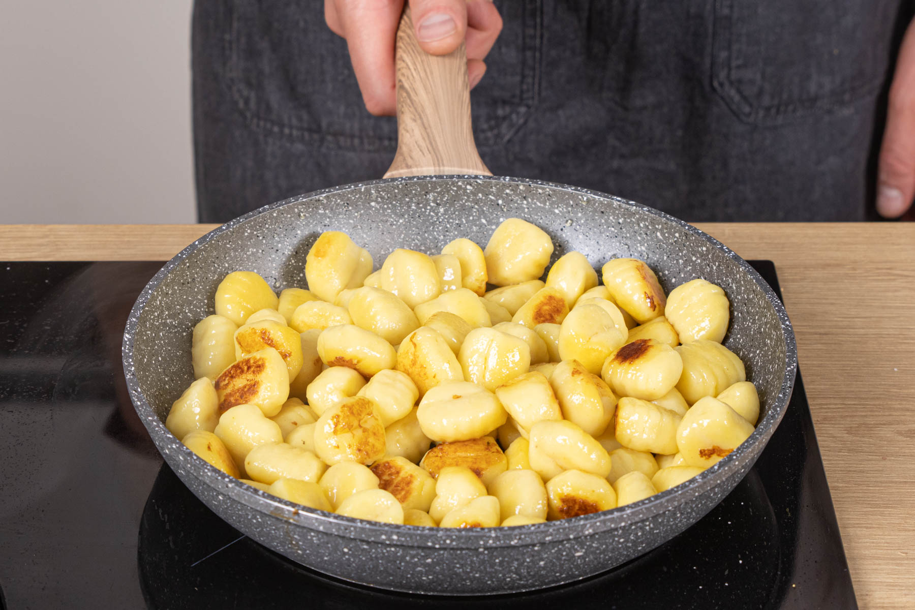 Gnocchi in Butter anbraten