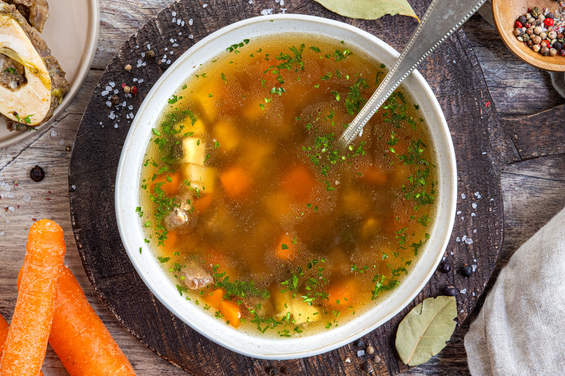 Rinderkraftbrühe kochen