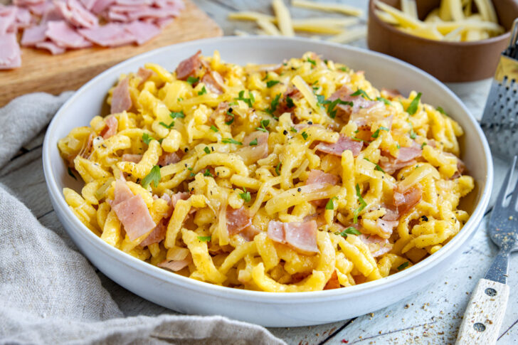Schinken-Käsespätzle