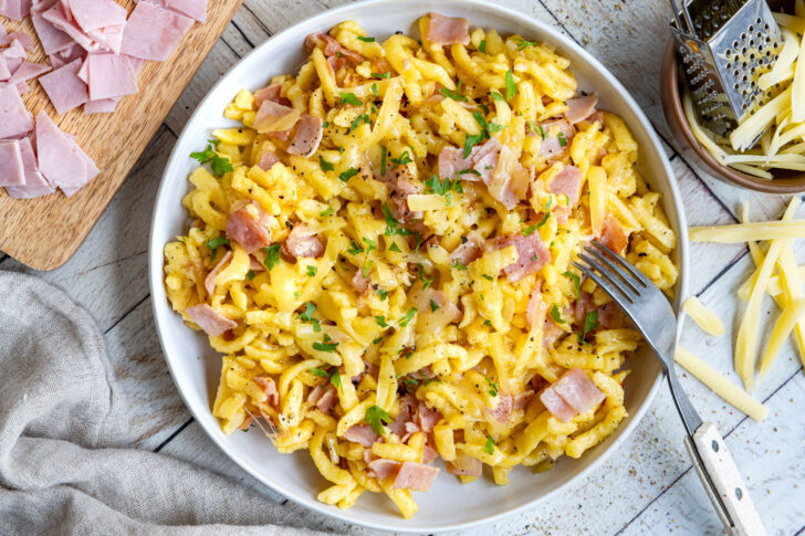 Schinken-Käsespätzle