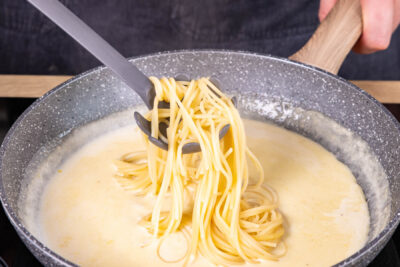 Spaghetti dazugeben