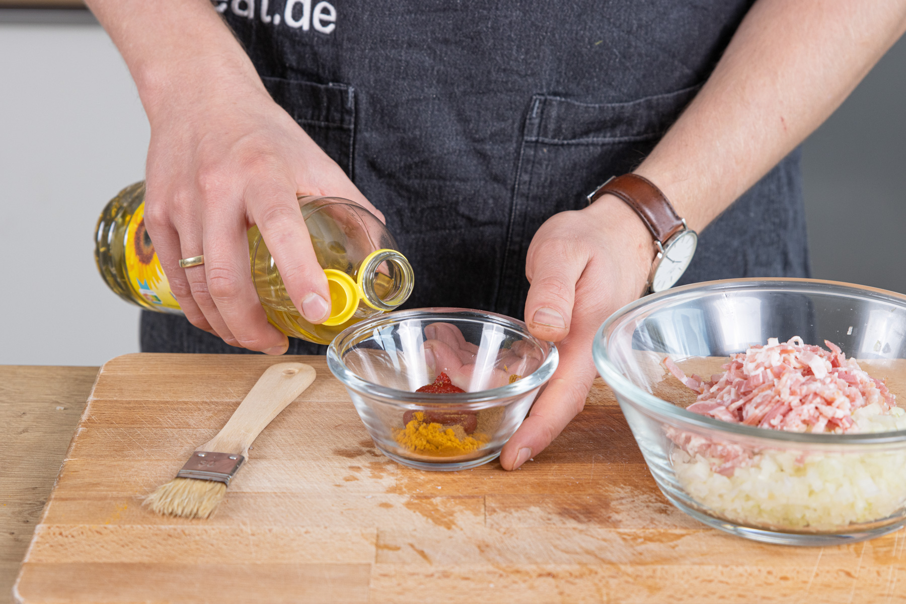 Marinade vermengen
