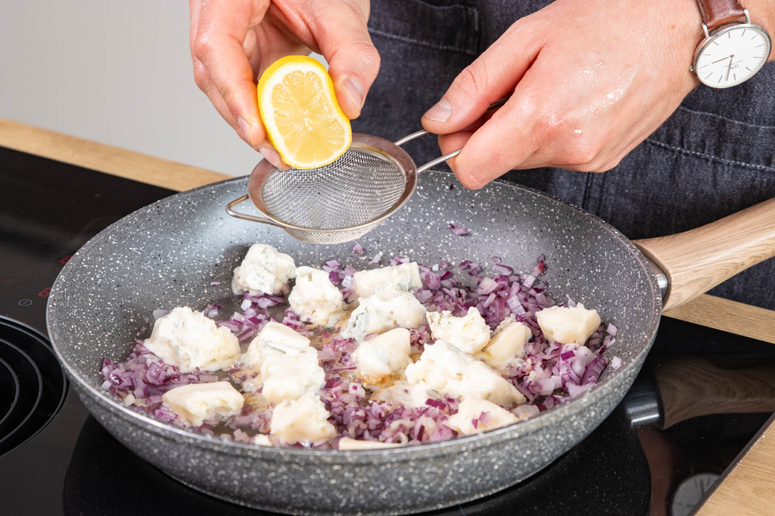 Spinat-Gorgonzola-Soße